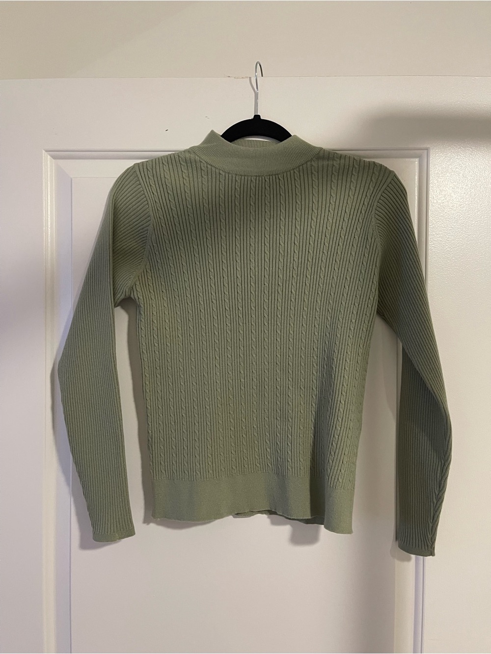 Cinema Club Light Sage Ribbed Mock Neck Women's Sweater - Size M